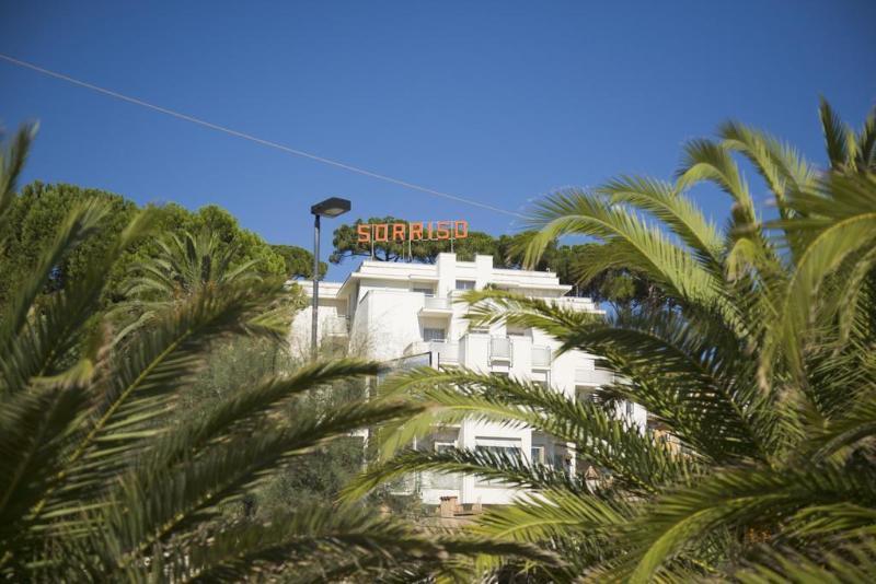Hotel Sorriso Numana Exterior foto